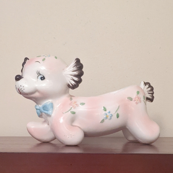 Vintage Inarco pastel puppy plant holder.